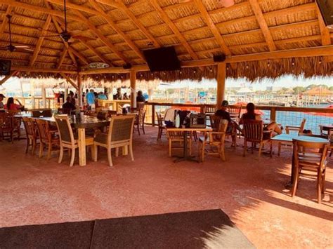 G.I. Jade Tiki Bar & Bistro .